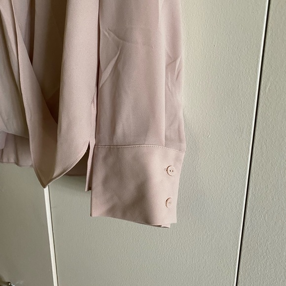 NWOT Chelsea28 Cross Front Blouse - Tan Memoir - L - Picture 7 of 7